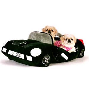 Furcedes Car Bed Squeaker Dog Toy Soft, Washable Dog Bed